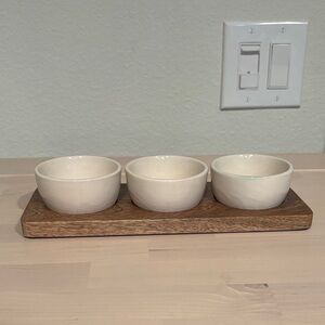NWOT Dipping Bowl set